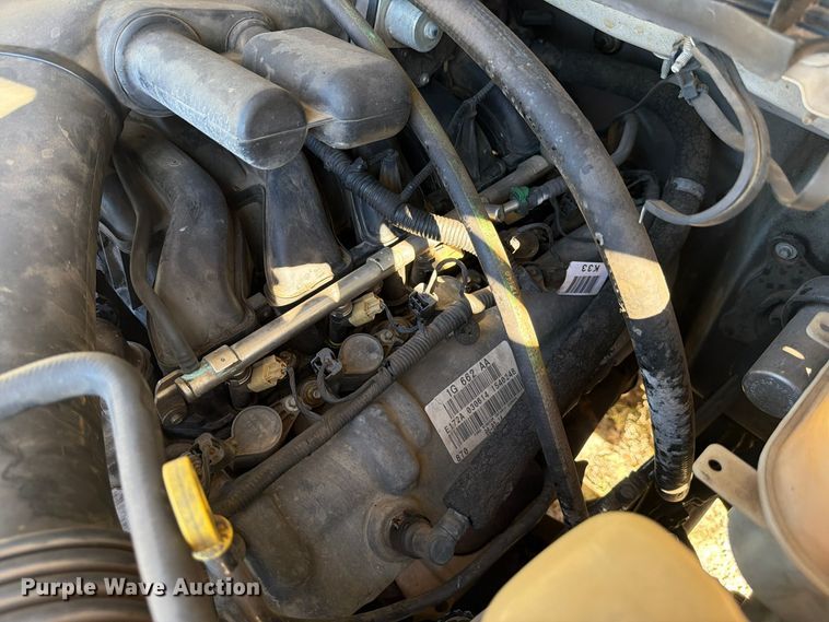 image for item DV7426 2015 Ford F450 Super Duty XL bucket truck