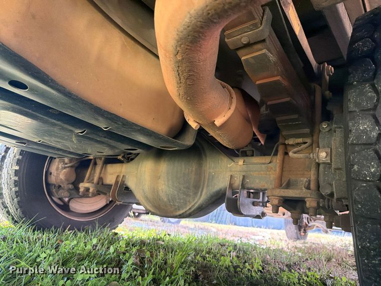 image for item DV7426 2015 Ford F450 Super Duty XL bucket truck