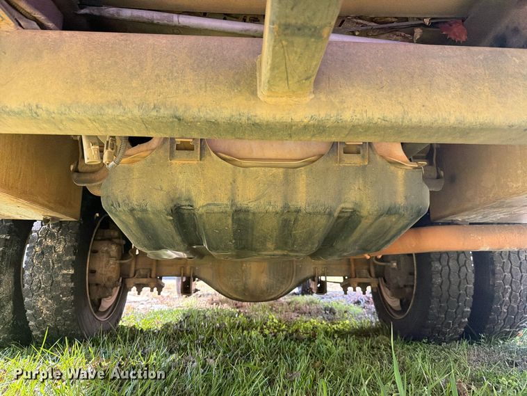 image for item DV7426 2015 Ford F450 Super Duty XL bucket truck