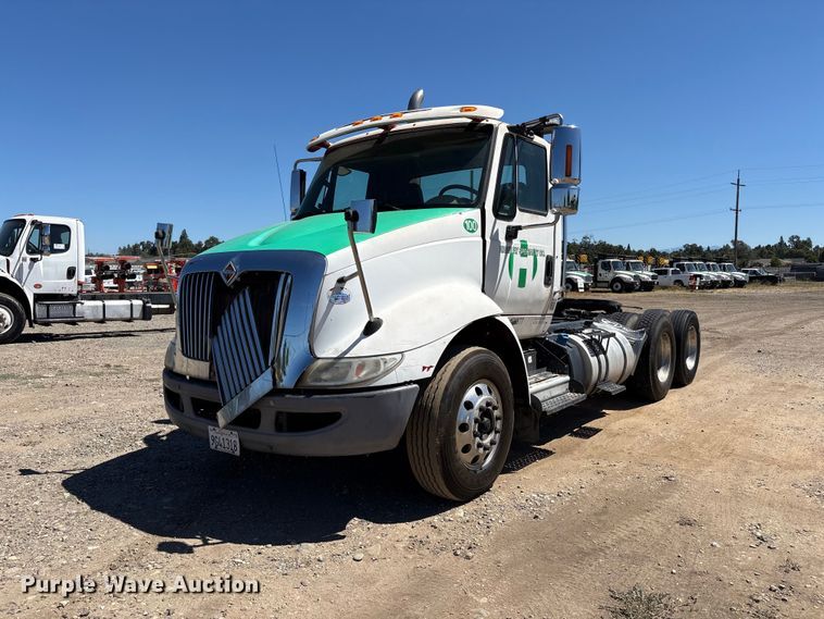 image for item EA0005 2015 International 8600 semi truck