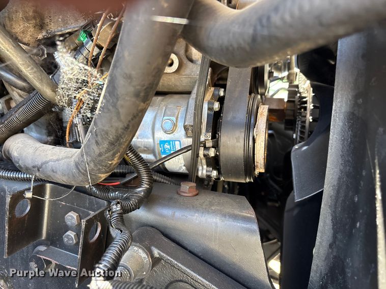 image for item EA0005 2015 International 8600 semi truck