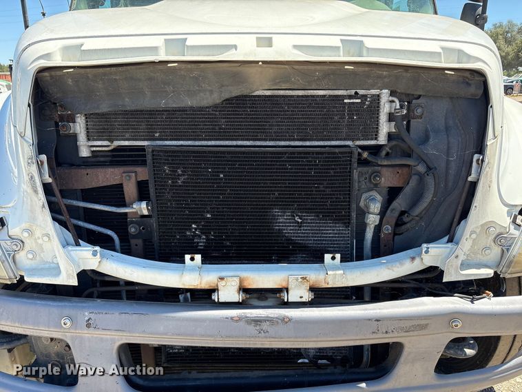 image for item EA0006 2013 International DuraStar 4300 crane truck