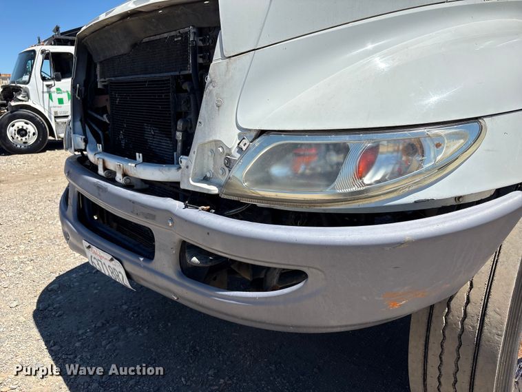 image for item EA0006 2013 International DuraStar 4300 crane truck