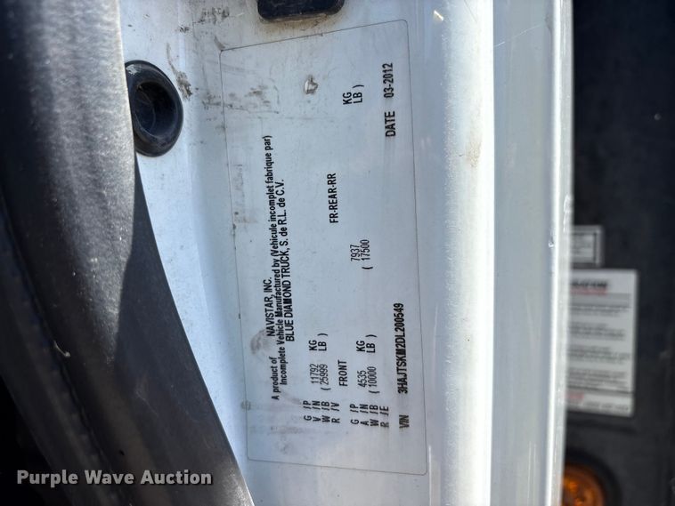 image for item EA0006 2013 International DuraStar 4300 crane truck