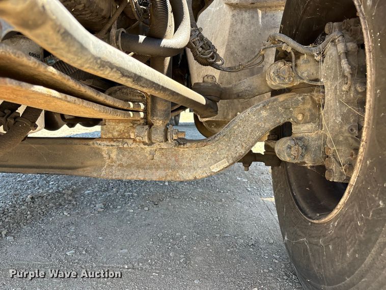 image for item EA0006 2013 International DuraStar 4300 crane truck