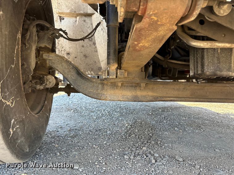 image for item EA0006 2013 International DuraStar 4300 crane truck