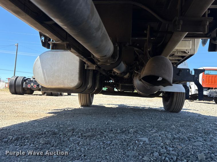image for item EA0006 2013 International DuraStar 4300 crane truck