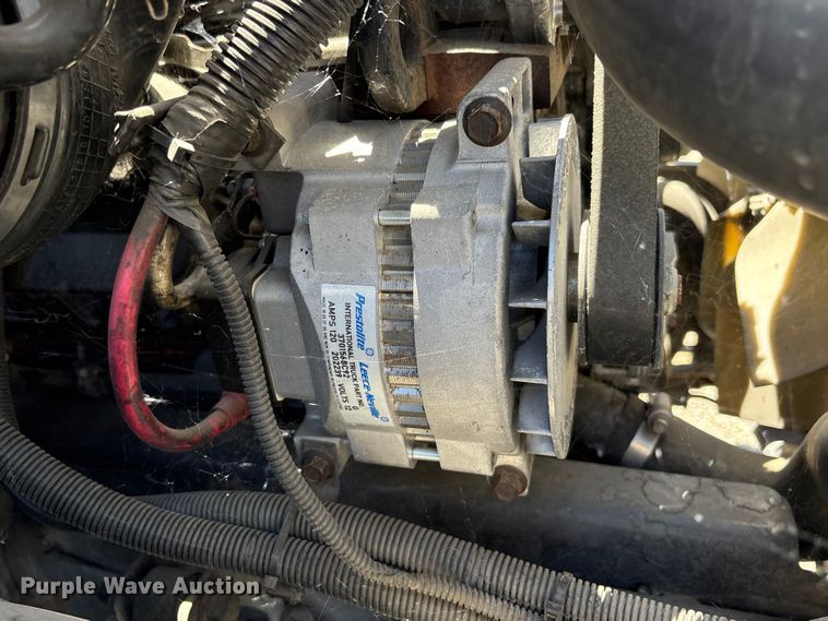 image for item EA0006 2013 International DuraStar 4300 crane truck
