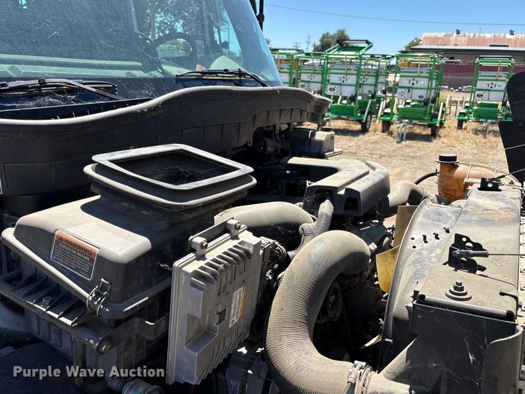 image for item EA0006 2013 International DuraStar 4300 crane truck