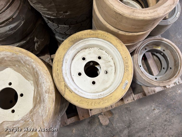 image for item EO8830 Arial lift tires 
