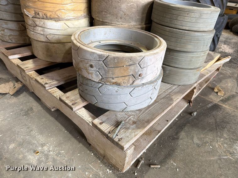 image for item EO8830 Arial lift tires 