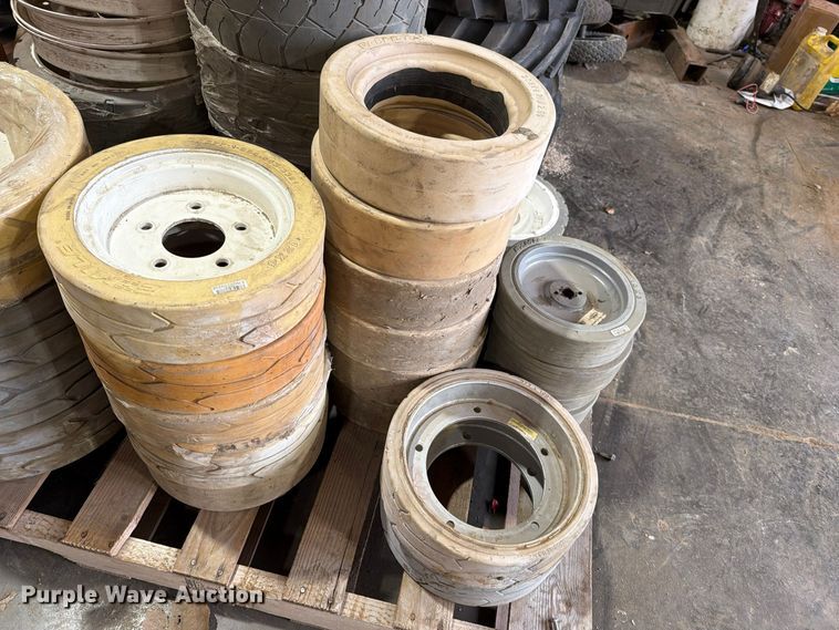 image for item EO8830 Arial lift tires 