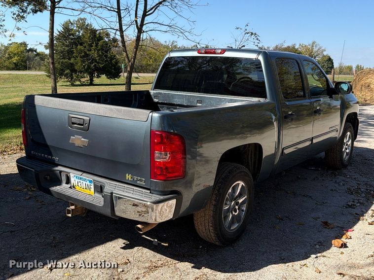 image for item EO8834 2009 Chevrolet Silverado Crew Cab pickup truck