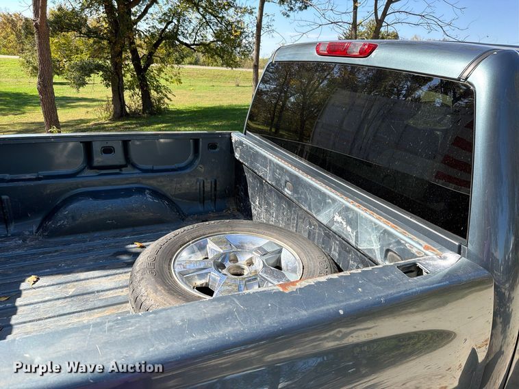 image for item EO8834 2009 Chevrolet Silverado Crew Cab pickup truck