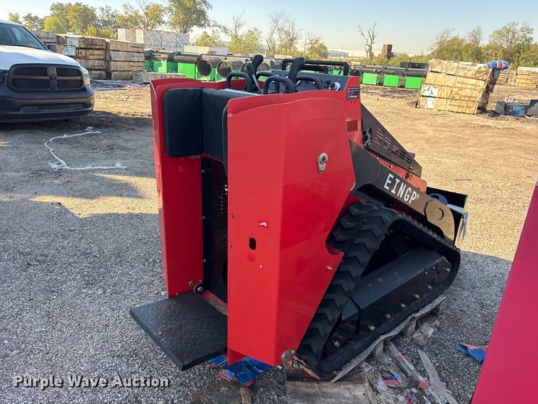 image for item ES8342 2024 Erie SCL850 compact utility loader