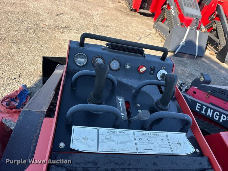 image for item ES8342 2024 Erie SCL850 compact utility loader