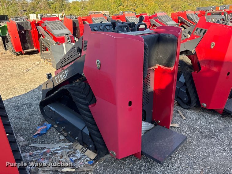 image for item ES8343 2024 Erie SCL850 compact utility loader
