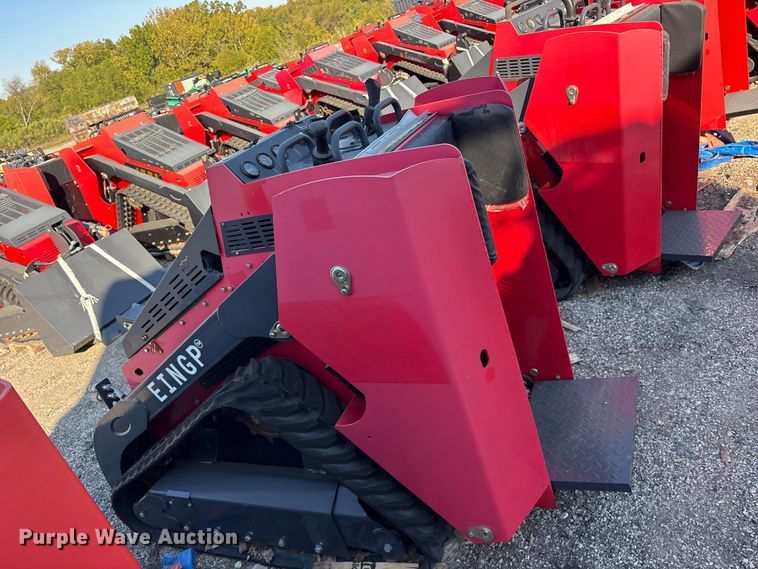 image for item ES8343 2024 Erie SCL850 compact utility loader