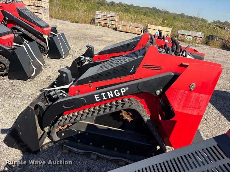 image for item ES8352 2024 Erie SCL850 compact utility loader