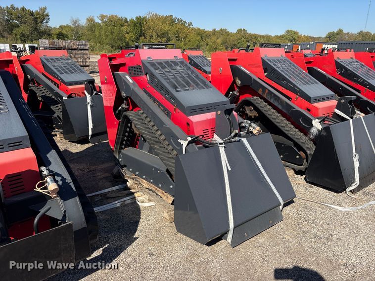 image for item ES8362 Erie SCL850 compact utility loader