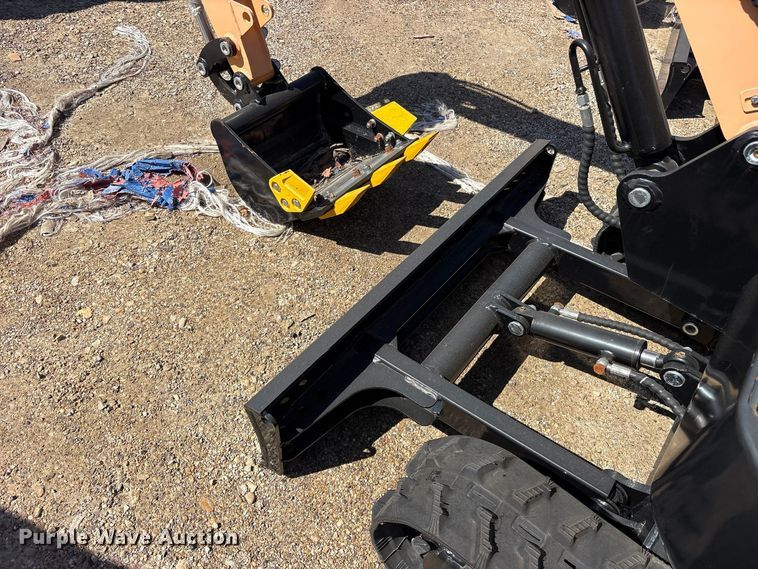 image for item ES8374 2024 Erie EM15 mini excavator