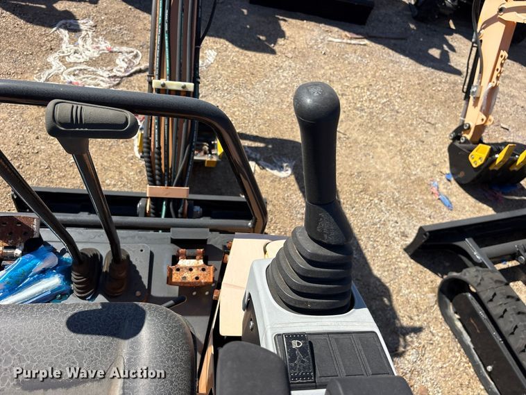 image for item ES8374 2024 Erie EM15 mini excavator