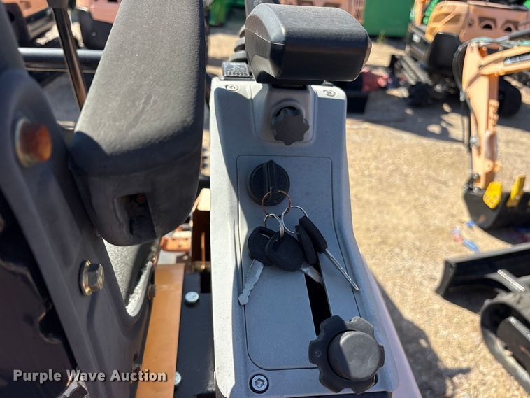 image for item ES8374 2024 Erie EM15 mini excavator