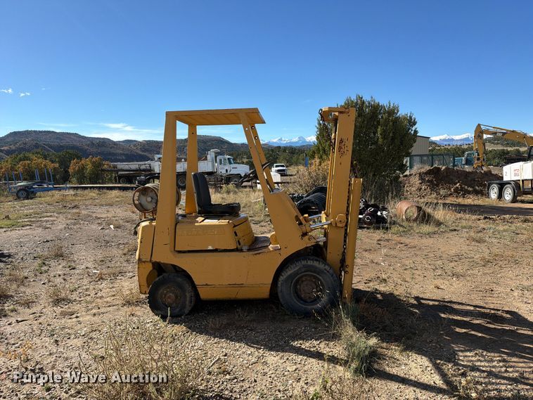 image for item EW1201 1993 Toyota 423FG15 forklift