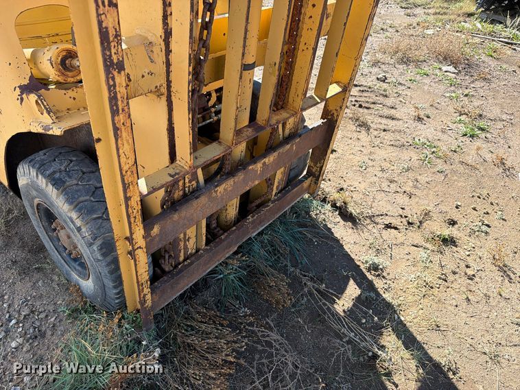 image for item EW1201 1993 Toyota 423FG15 forklift