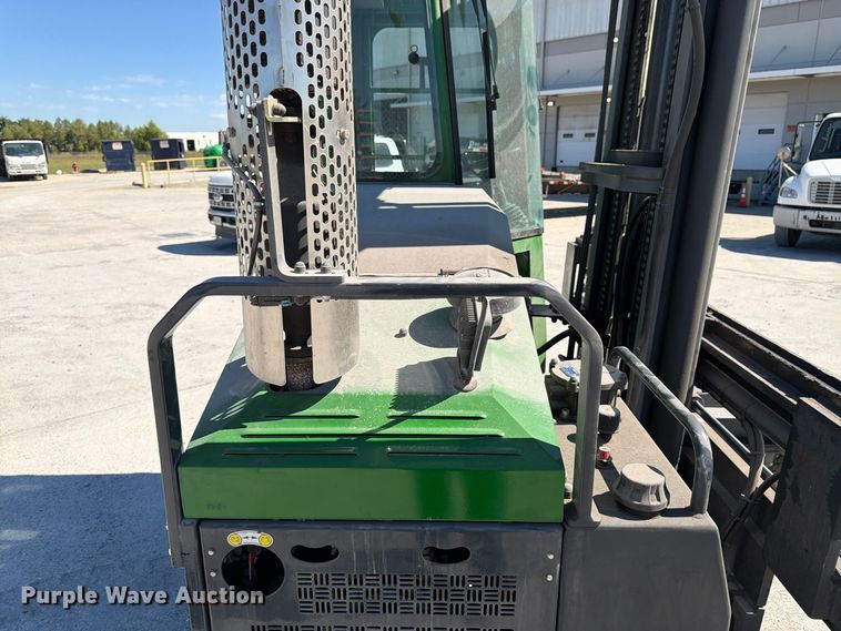 image for item EW5182 2018 Combilift C8000 forklift