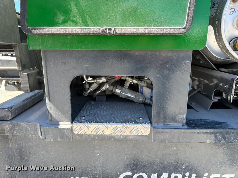 image for item EW5182 2018 Combilift C8000 forklift