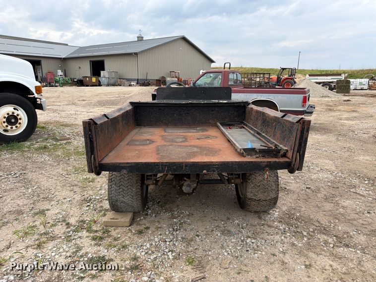 image for item EW5191 1999 Cushman 4W 31 HP Turf utility vehicle
