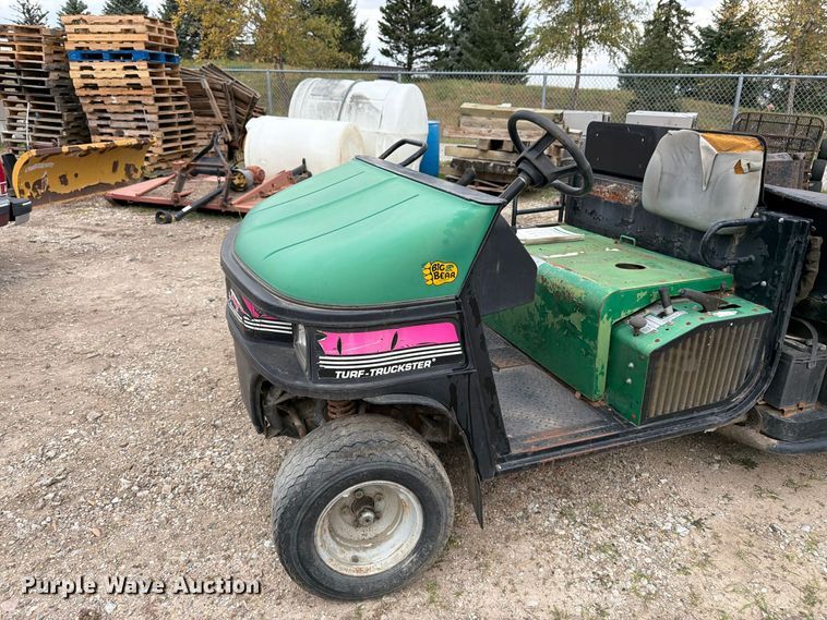 image for item EW5191 1999 Cushman 4W 31 HP Turf utility vehicle