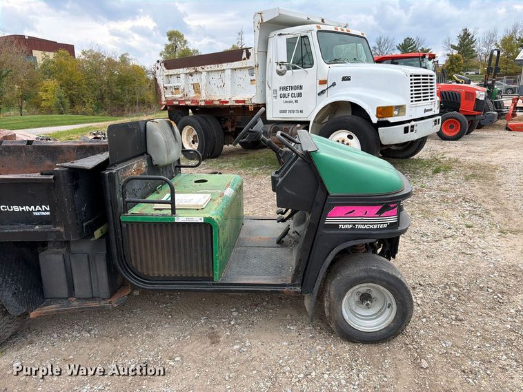 image for item EW5191 1999 Cushman 4W 31 HP Turf utility vehicle