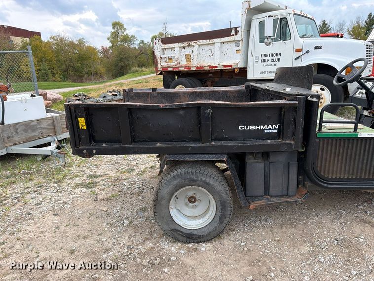 image for item EW5191 1999 Cushman 4W 31 HP Turf utility vehicle