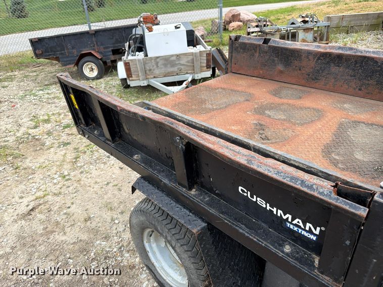 image for item EW5191 1999 Cushman 4W 31 HP Turf utility vehicle