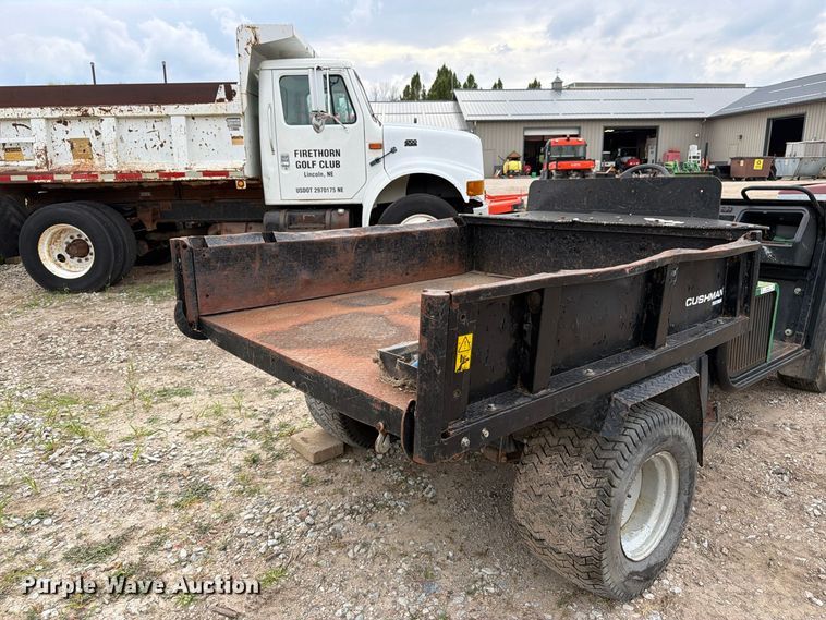 image for item EW5191 1999 Cushman 4W 31 HP Turf utility vehicle