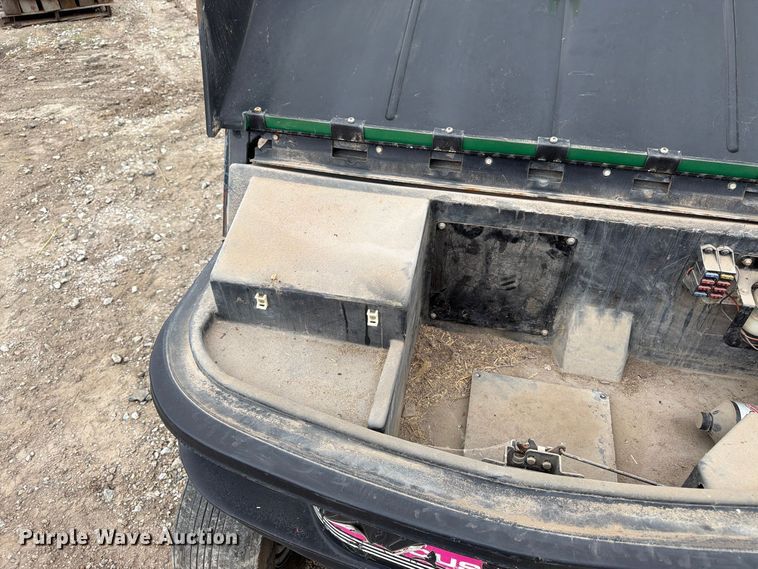 image for item EW5191 1999 Cushman 4W 31 HP Turf utility vehicle