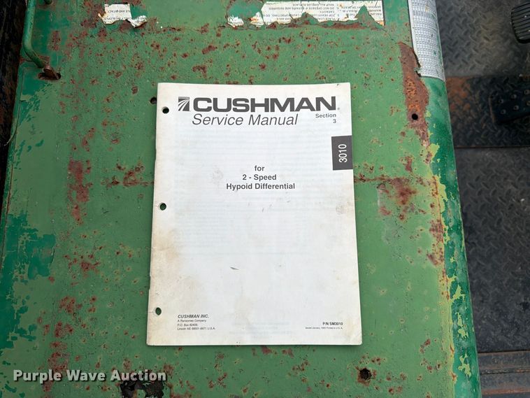 image for item EW5191 1999 Cushman 4W 31 HP Turf utility vehicle
