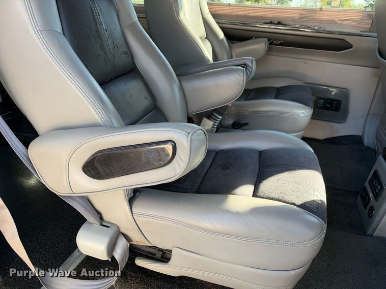 image for item EX1533 2016 Ford Transit 150 handicap accessible van