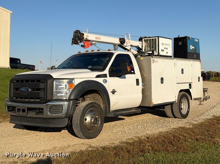 image for item EX4672 2016 Ford F550 utility / service truck
