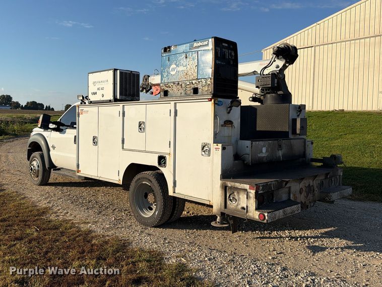 image for item EX4672 2016 Ford F550 utility / service truck