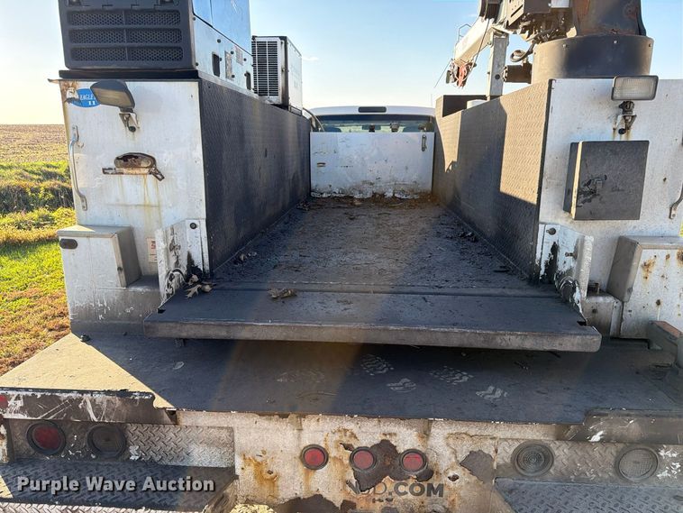 image for item EX4672 2016 Ford F550 utility / service truck