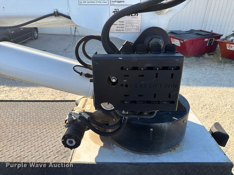 image for item EX4672 2016 Ford F550 utility / service truck