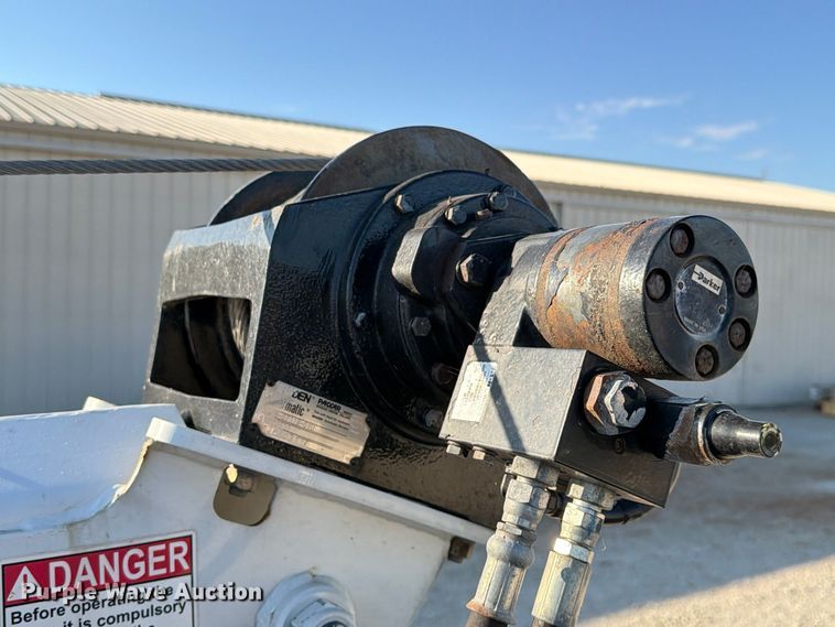 image for item EX4672 2016 Ford F550 utility / service truck