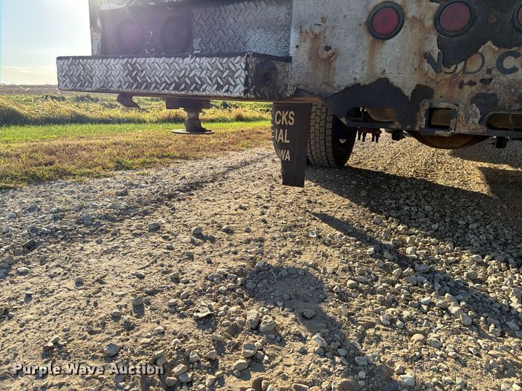 image for item EX4672 2016 Ford F550 utility / service truck