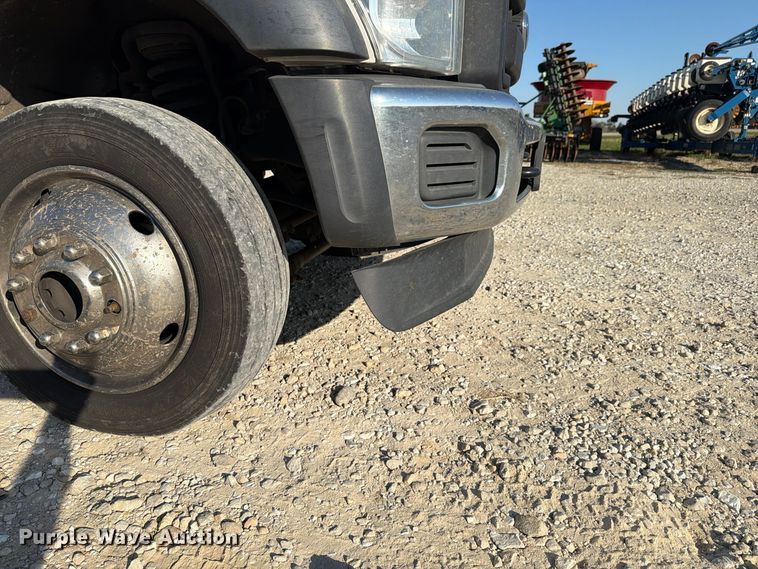 image for item EX4672 2016 Ford F550 utility / service truck