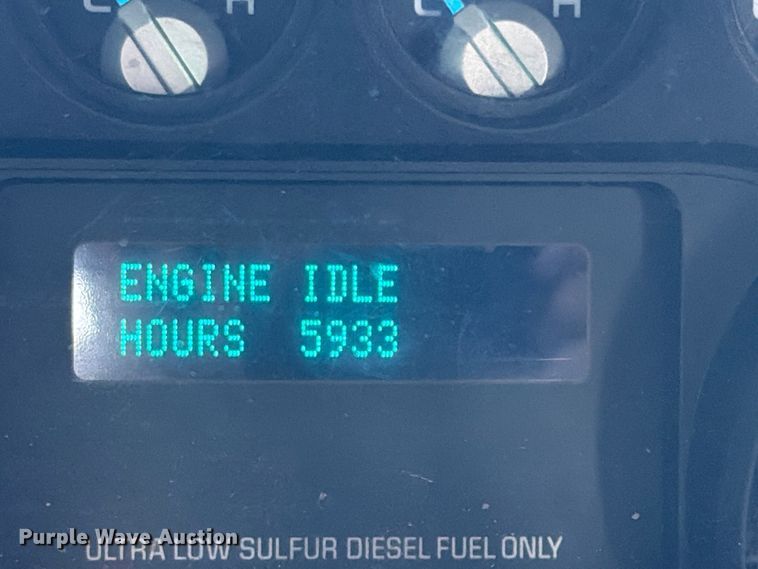 image for item EX4672 2016 Ford F550 utility / service truck
