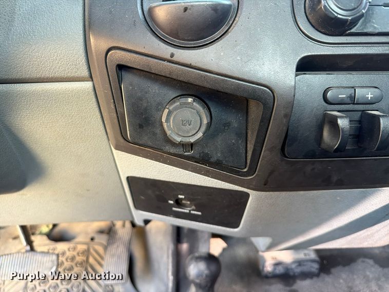 image for item EX4672 2016 Ford F550 utility / service truck
