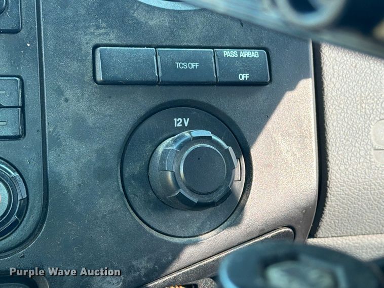 image for item EX4672 2016 Ford F550 utility / service truck
